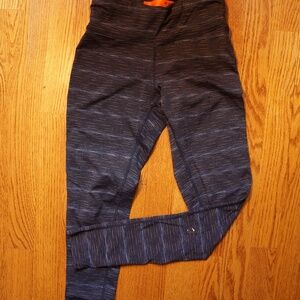 Dark blue athletic leggings